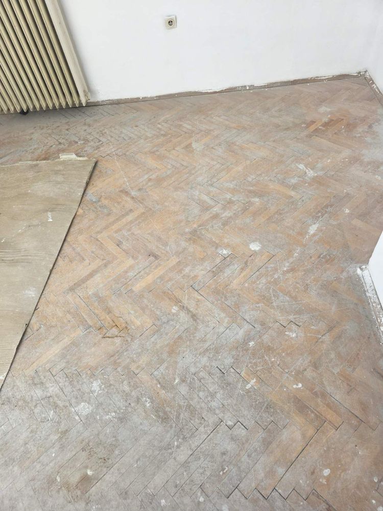 Дървен паркет от естествено дърво