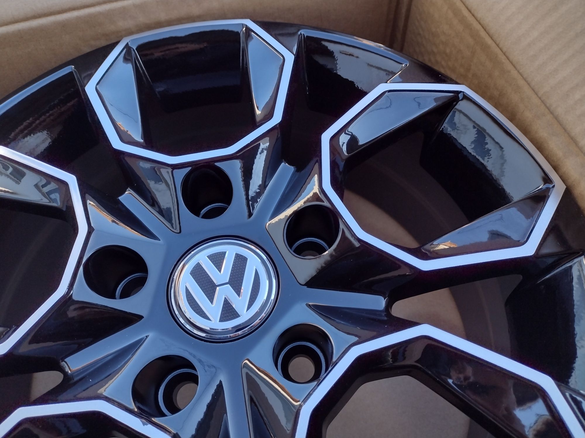 Jante 15 VW Golf 5.6.7 Jetta Touran Caddy Sharan. Passat 
Prinde