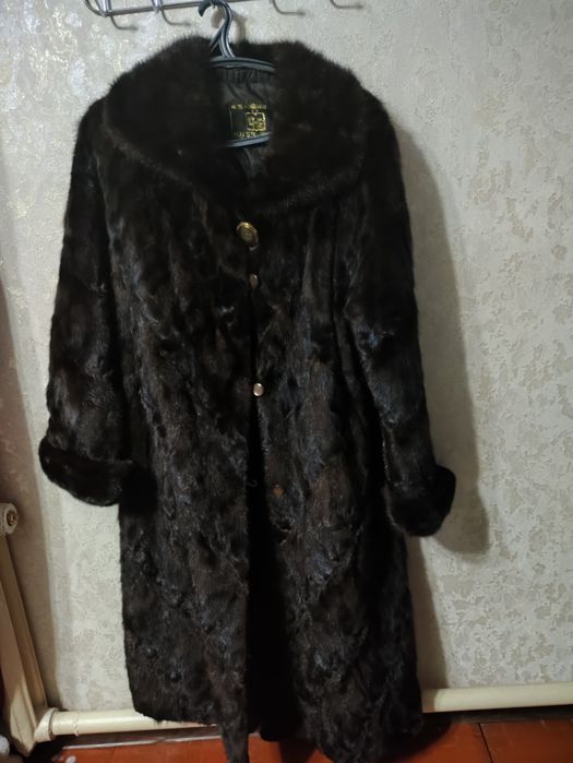 Норковая шуба срочно