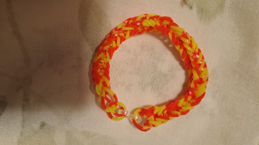 Ластични гривни ръчна изработка