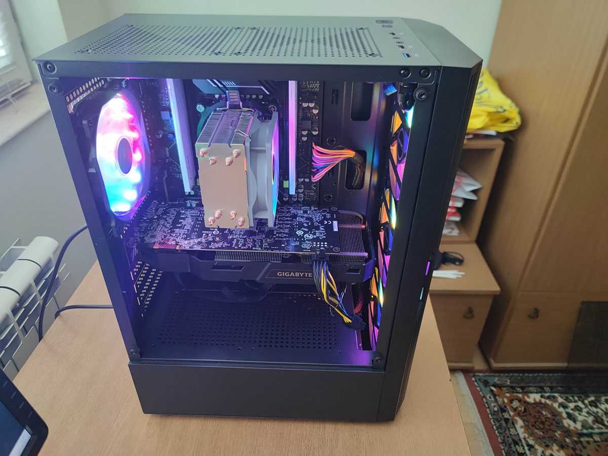 Геймърски компютър, 32gb Ram, Nvidia 1070, Xeon 2690 V4, 960GB SSD