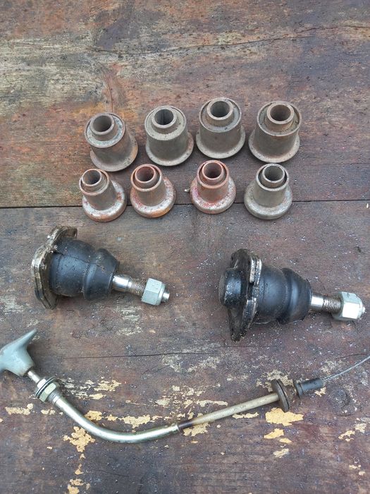 Bucși rotule cablu capota dacia 1100