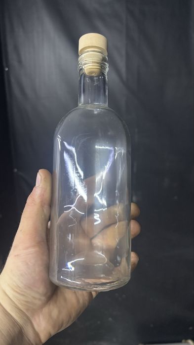 Продам бутылки стекло с пробкой