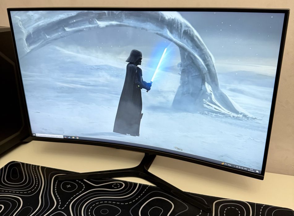 Монитор Samsung 32”, 144 Hz, 2K