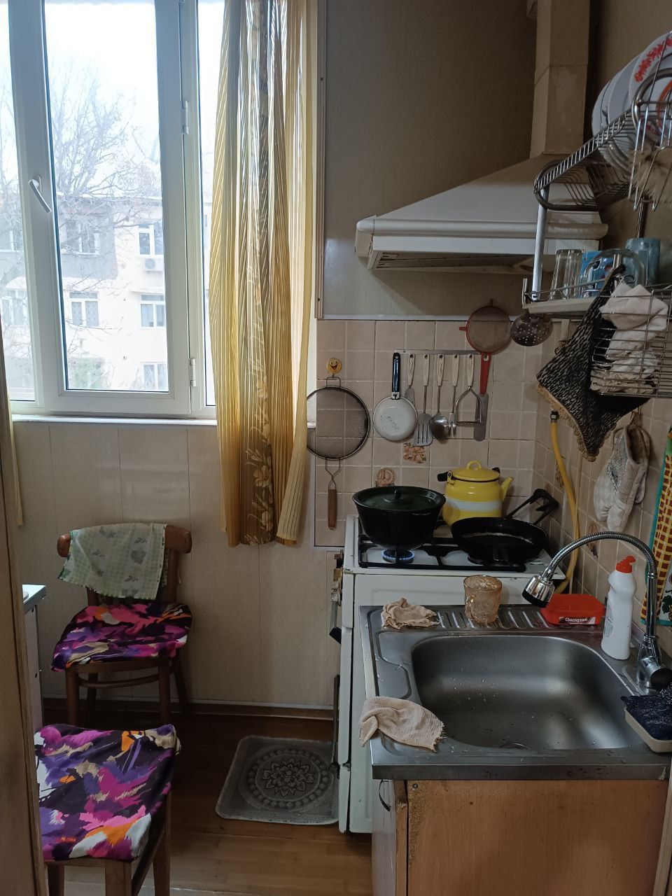 Продается 2 комнатная 3 этаж,Ялангач, около кафе Бухара,базарчик,