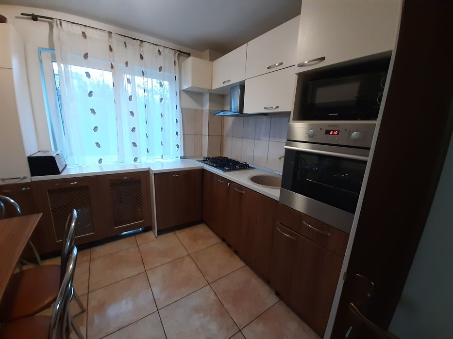 Apartament 3 camere de vanzare in zona Rovine-Craiova