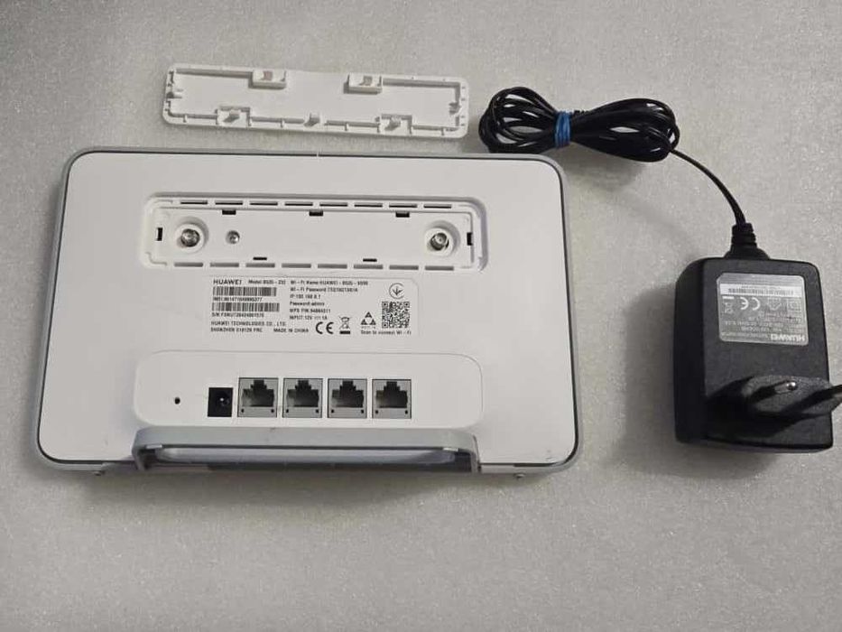 Router wireless cu slot SIM Huawei B535-232 4G+ 300 MBS WI-FI 2.4/5GHZ