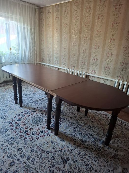 Стол для гостиной  20 000тг