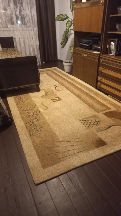 Ковер 150/250,в отличном состоянии