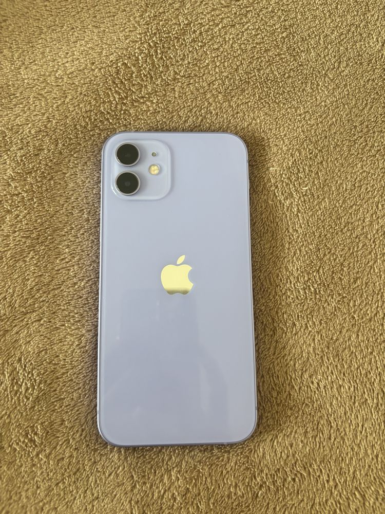iPhone 12 отлично състояние