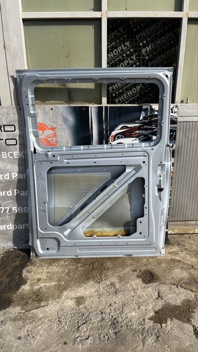 задна дясна и 1 брой задна лява врата Mercedes Vito W447