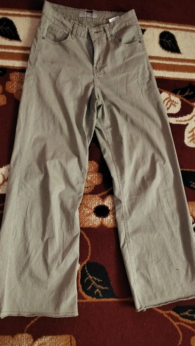 Ayol qizlar uchun yozgi jensi shim sotiladi