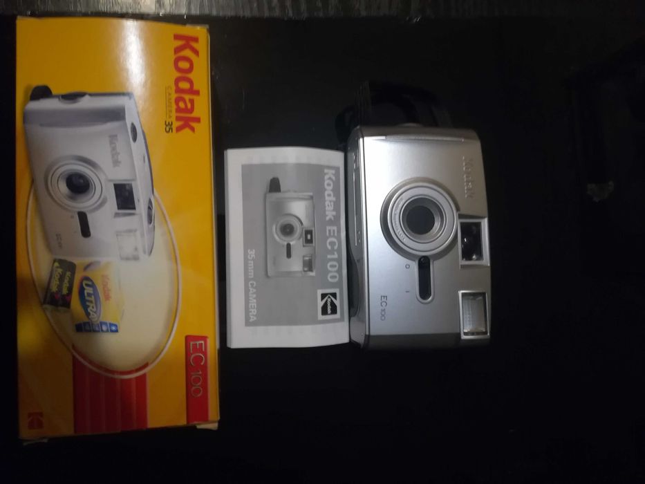 Фотоапарати -запазени и работещи