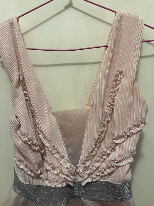 рокля Cocoon Boutique размер S