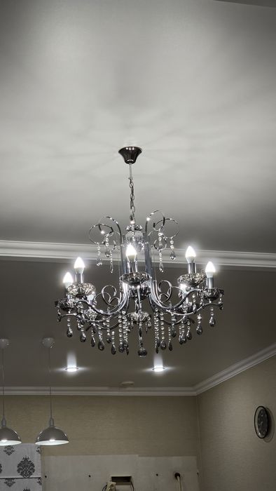 Продам классические люстры