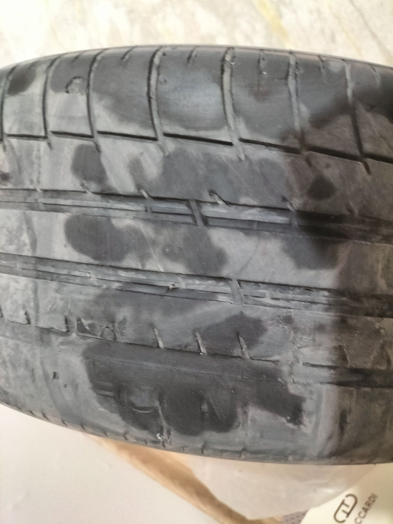 Резина 235/45/R18 Triangle