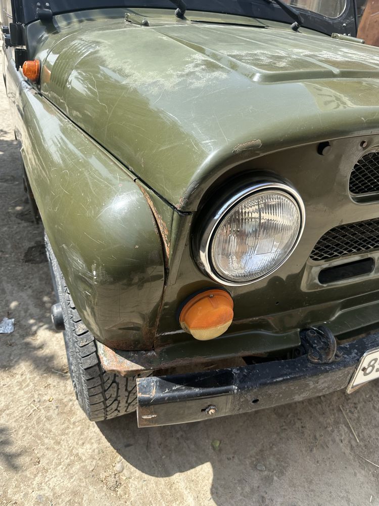 Uaz 2006 yil ishlab chiqarilgan srochna sotiladi