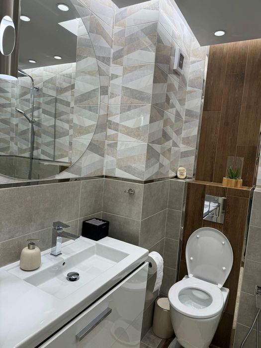 Дава се под наем Четиристаен апартамент в София, Красна поляна 3 - 220 кв.м за 1450 € - Снимка #8