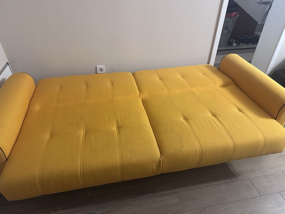 Разтегателен диван