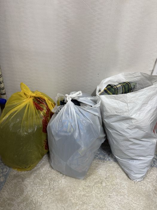 Отдам вещи на мальчика даром 2-3 года