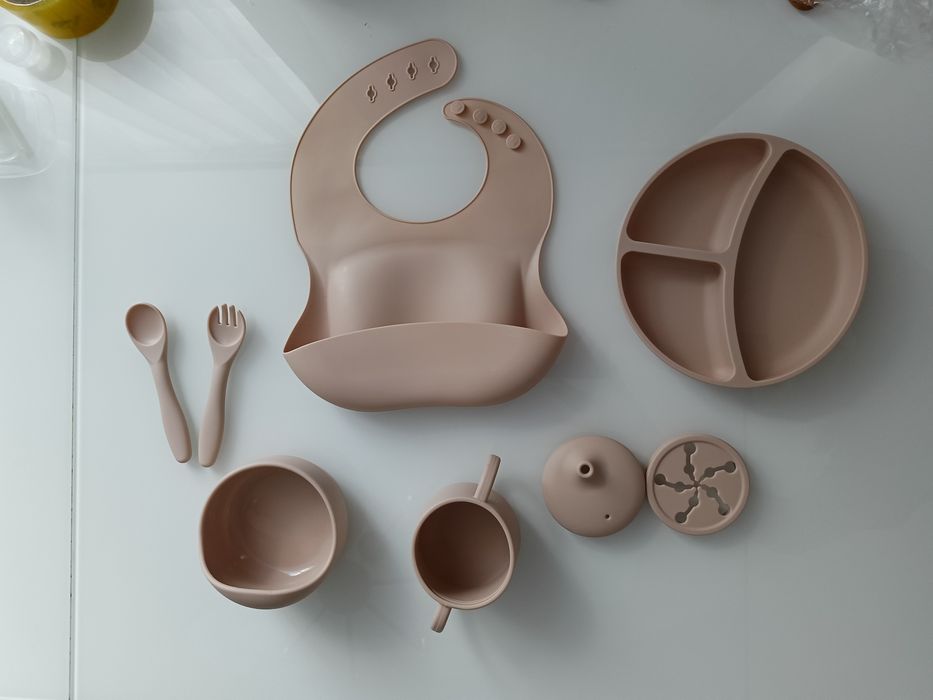 Продам детскую посуду