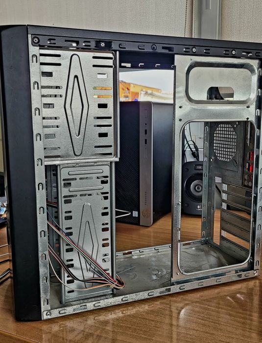 Carcasa Unitate  Pc