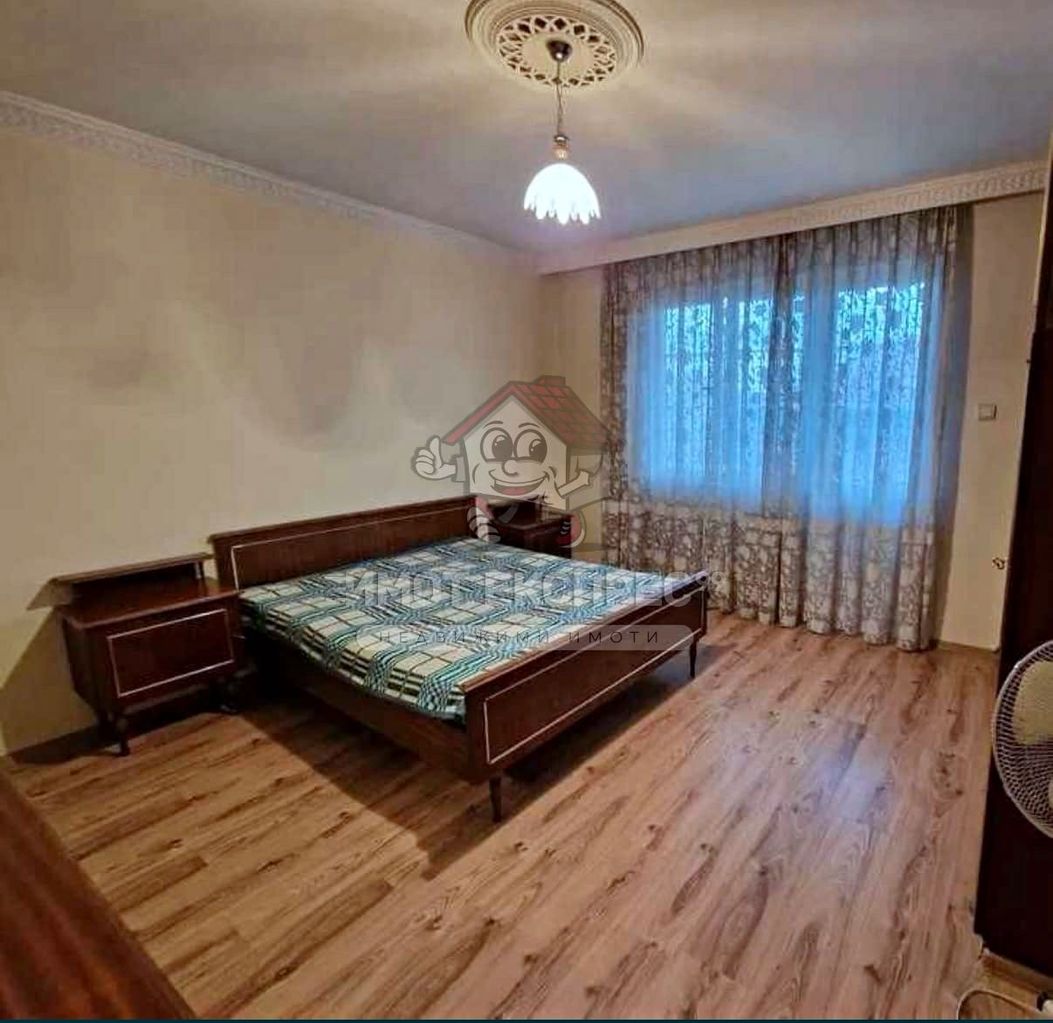Продава се Етаж от къща в Асеновград - 122 кв.м за 673 €/кв.м - Снимка #14