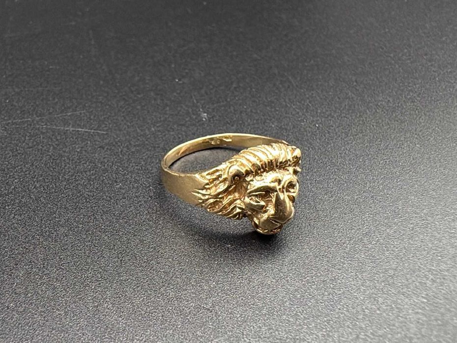 Dracula Amanet: Inel de aur 4,51Gr/14K.