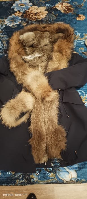 Продам универсальный парку!!! Размер L, то есть 50-52.