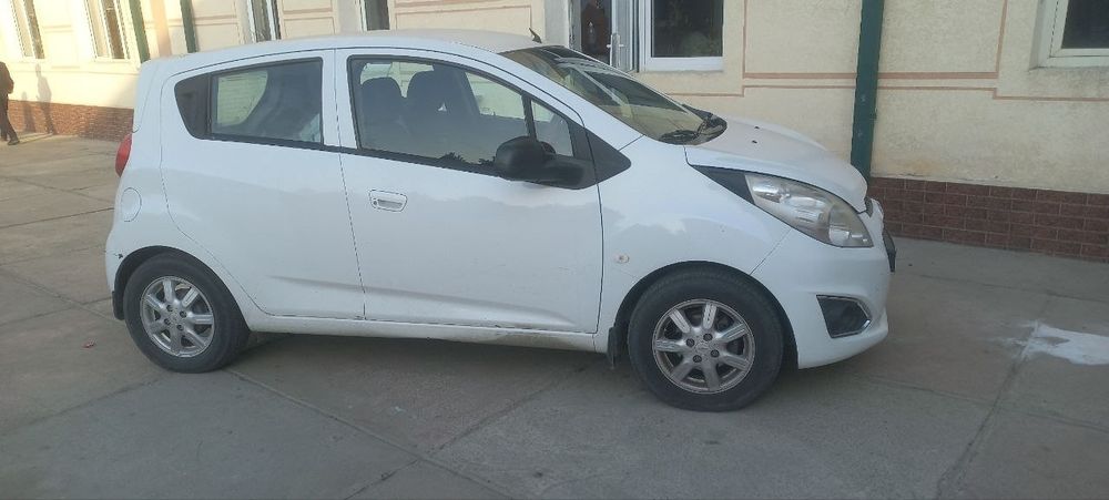 Спарк 2019 срочно продается цена договорнвя