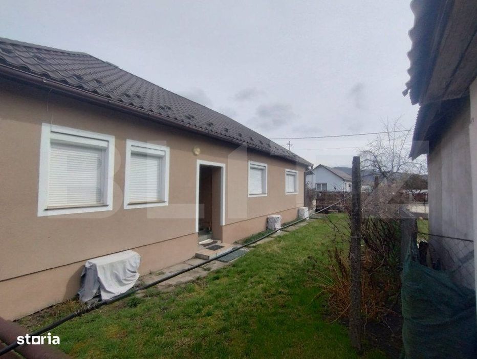 Casa 3 camere,120mp utili,1300 mp de teren intravilan,zona Sintereag