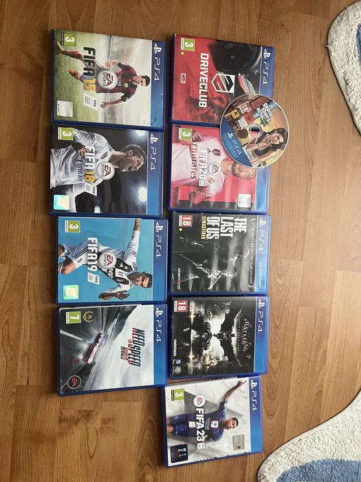 Плейстейшън 4 със 10 игри