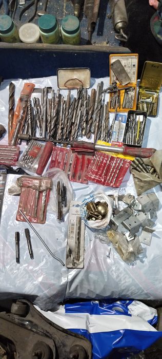 Продаются инструменты