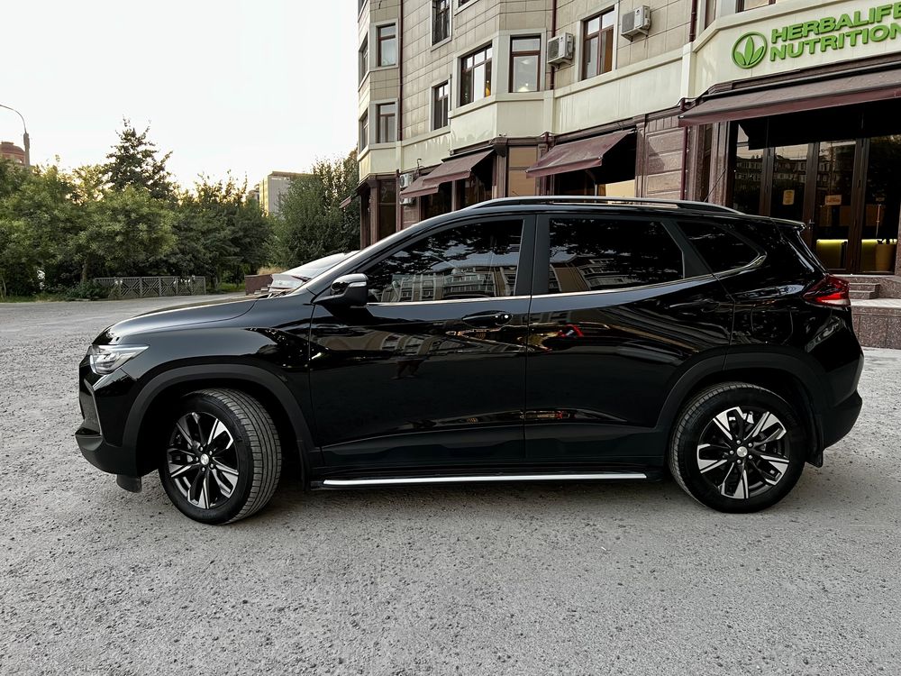 Продам свой автомобиль Chevrolet Tracker