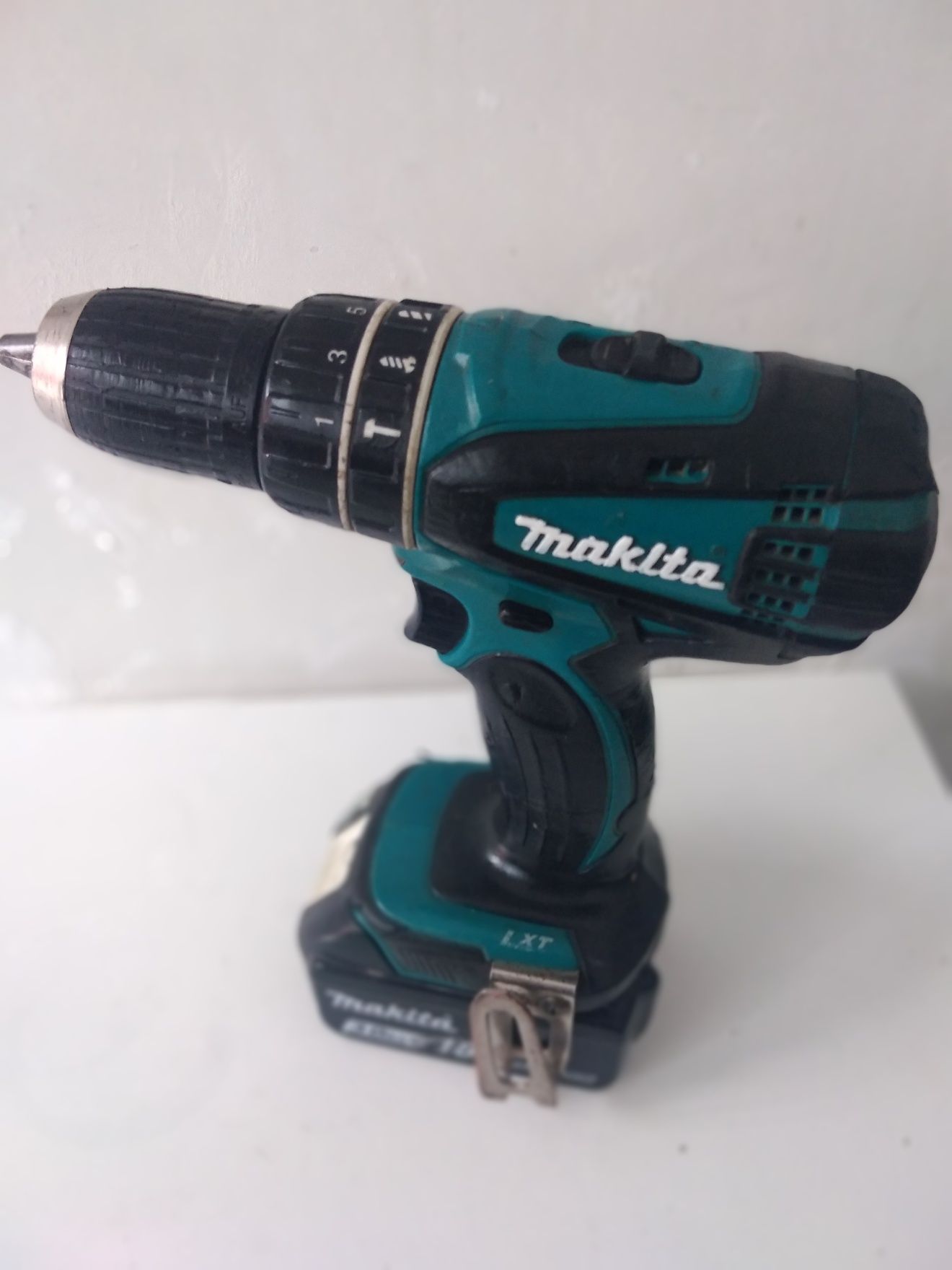 Винтоверт Makita