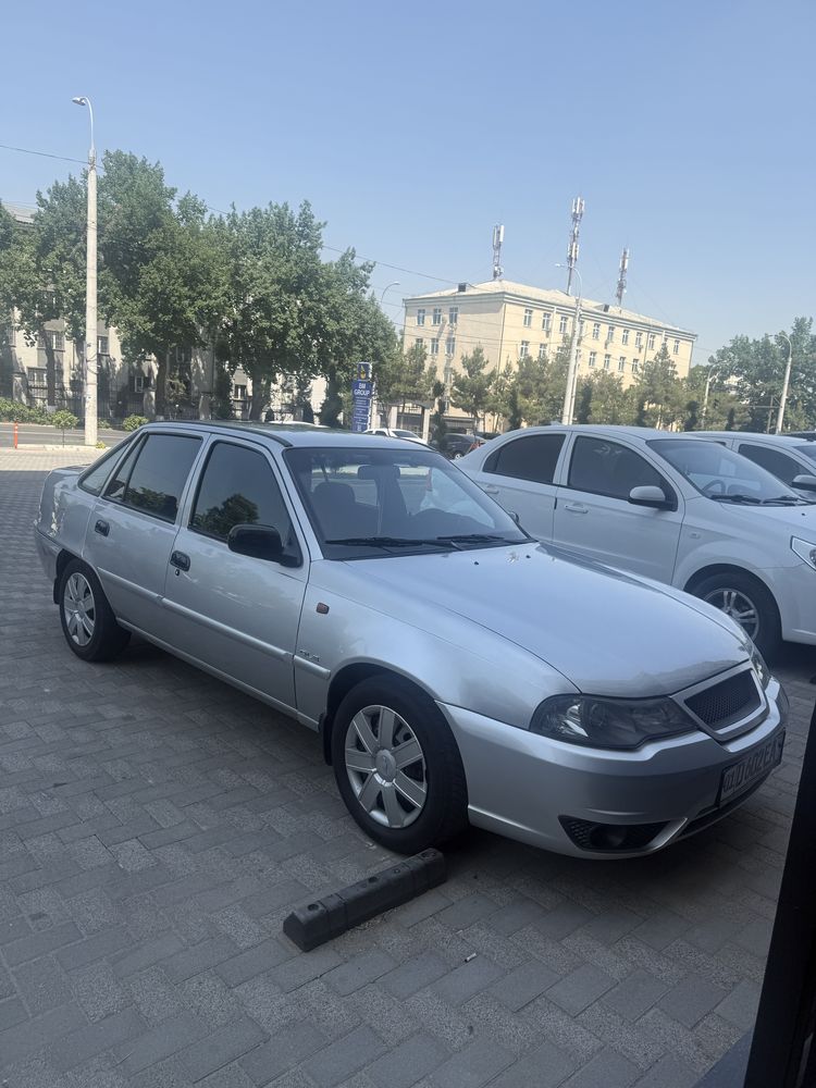 Nexia 2  1.6 mator 2009 yil prabeg 350 min udar
