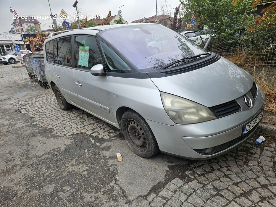 Renault GRAND ESPACE 1.9DCI на части или цяла в движение.