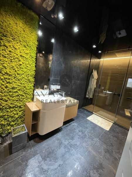 Продава се Тристаен апартамент в Пловдив, Кършияка - 130 кв.м за 1962 €/кв.м - Снимка #11