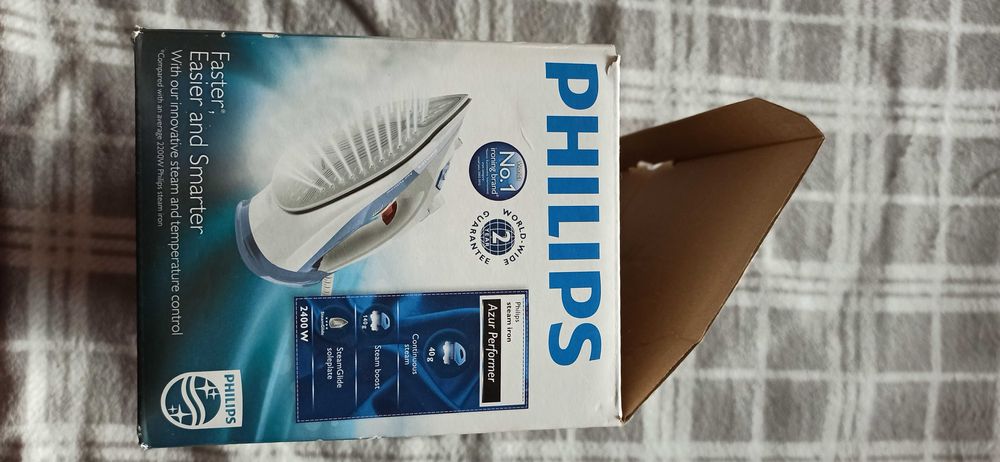 Fier de calcat cu abur Philips Azur Performer