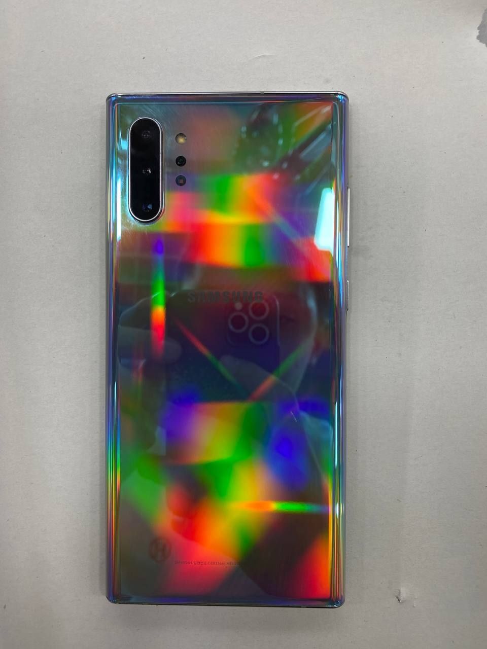 Note 10 + 256gr rasmda korsatilgan