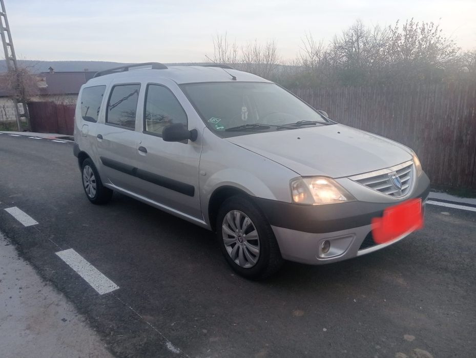 Vând Logan MCV 2008 1.6 16v benzină+gaz 7 locuri