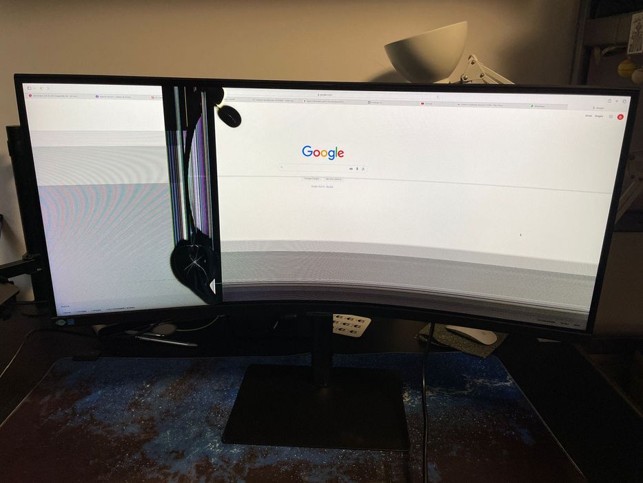 Monitor curbat LED VA Samaung display spart