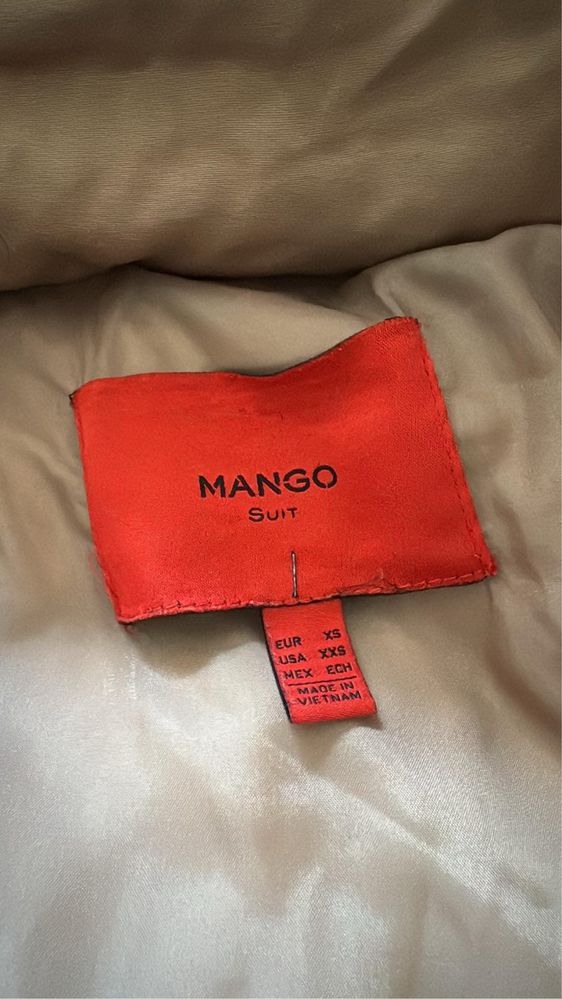 Яке Mango xs с гъши пух