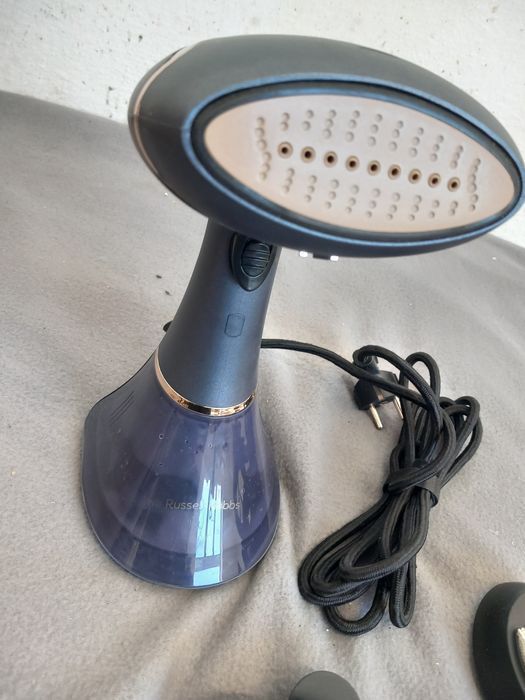 Aparat de călcat vertical cu abur Russell Hobbs pentru piese
