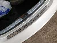 Хромированная накладка на задний бампер  Hyundai Accent.