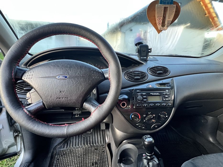 Vand Ford Focus MK1 2001