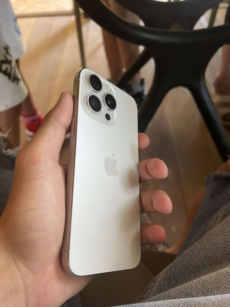 Iphone 15 PRO MAX(256GB/92%s.bat/White Titanium)