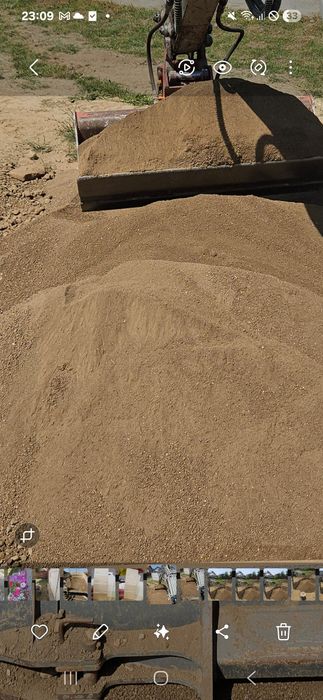 Pământ vegetal cernut fin – ideal pentru gazon, flori, grădini