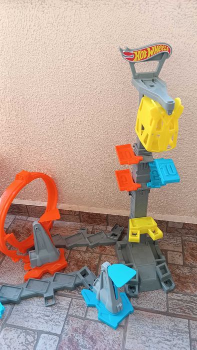 Hot Wheels Looping Action Launch Track Set лупинг писта