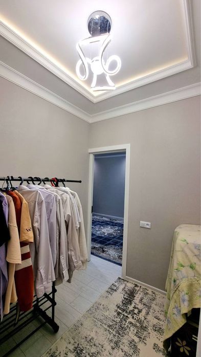 Продается возле метро Туркистан  1х2/2/4 Юнусабад 15